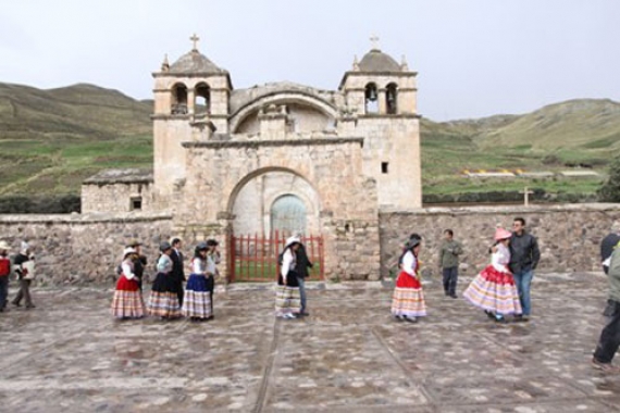 MEJORAMIENTO DE LAS VÍAS TURÍSTICAS DEL PUEBLO DE SIBAYO - RUMILLACTA.